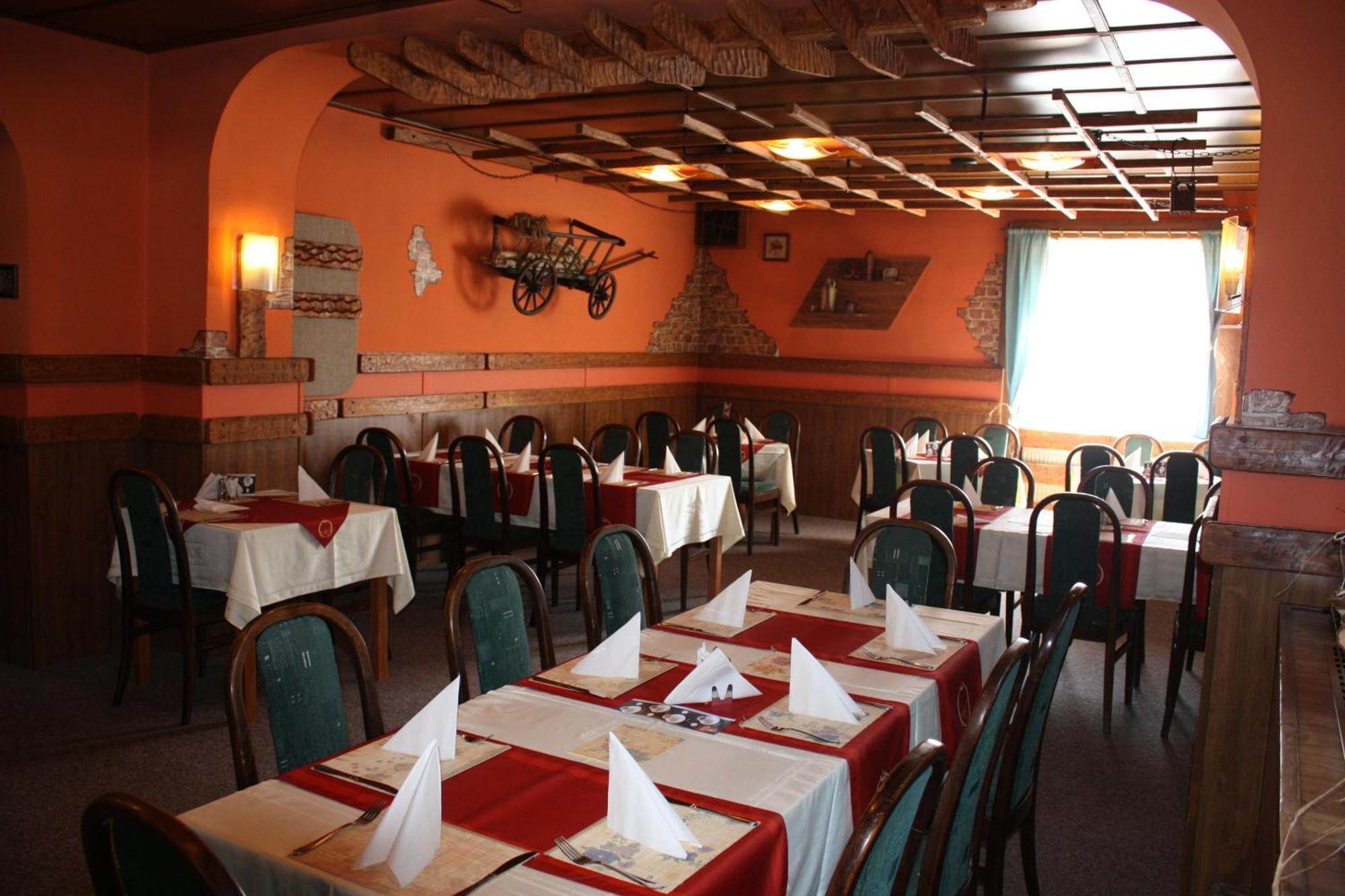 Hotel Hynek Nachod Luaran gambar