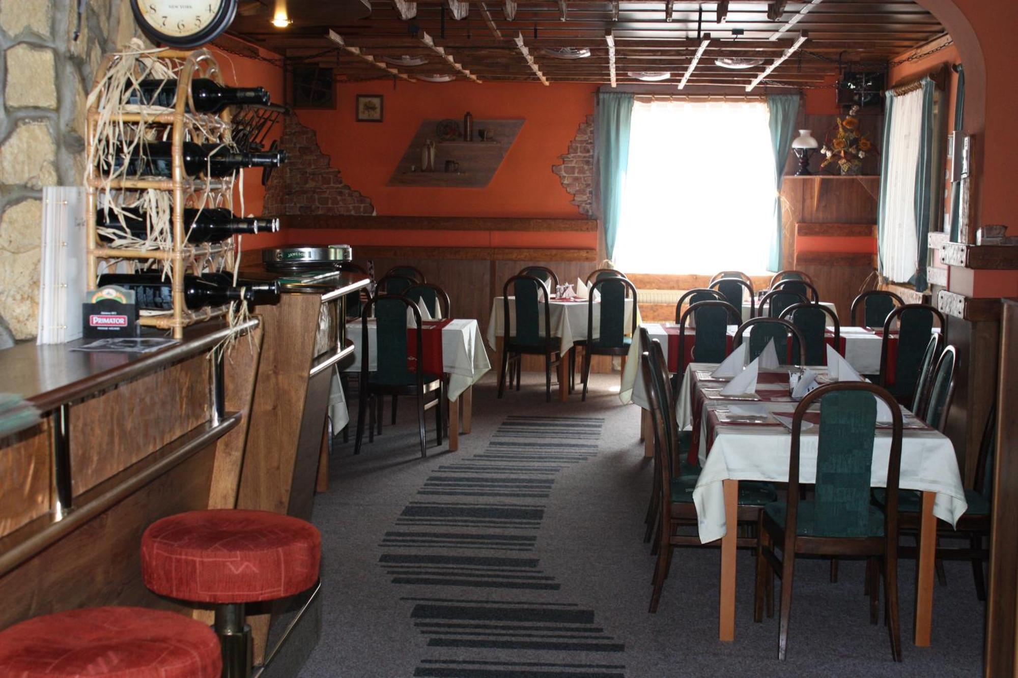 Hotel Hynek Nachod Luaran gambar
